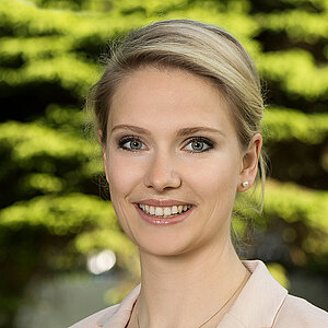 Juliane Ahrens Juliane Ahrens